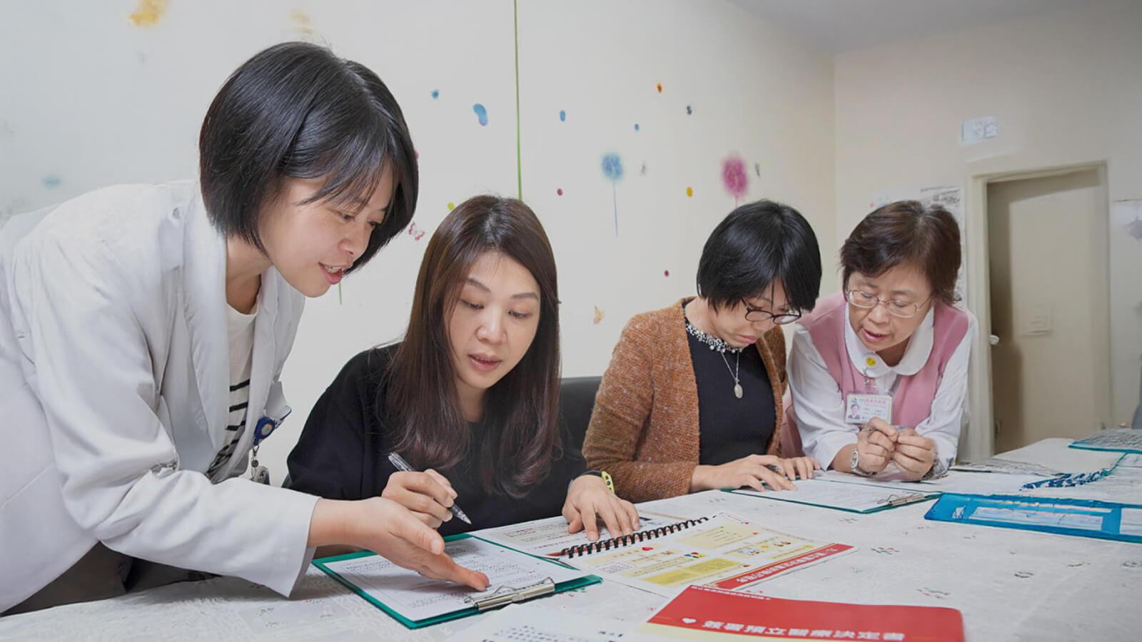 提高簽署誘因 降低諮商門檻