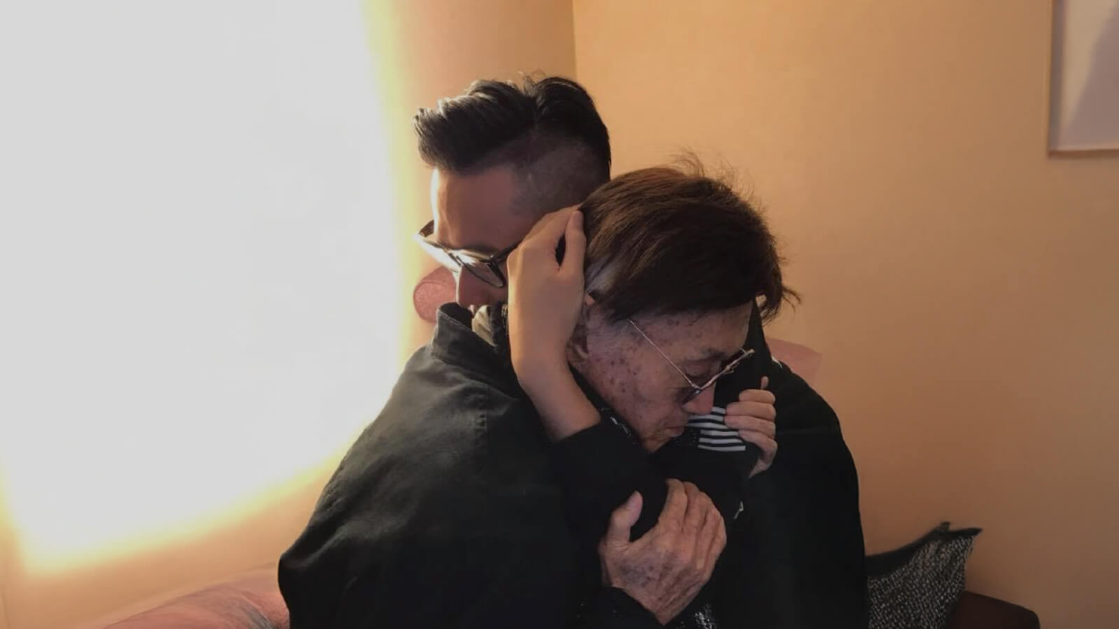 他，飛越萬里赴歐洲求死